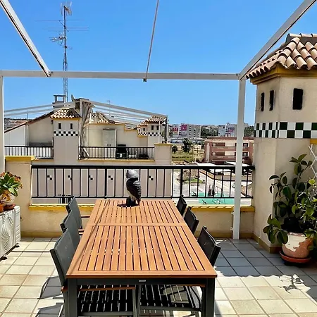 Family House With Pool Holiday home